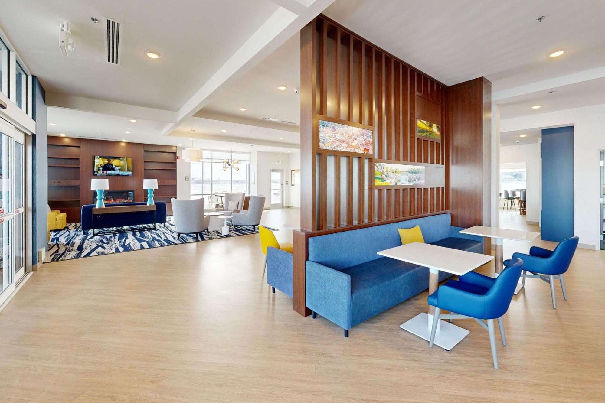 Comfort Inn & Suites At Sanford Sports Complex Sioux Falls Exteriör bild